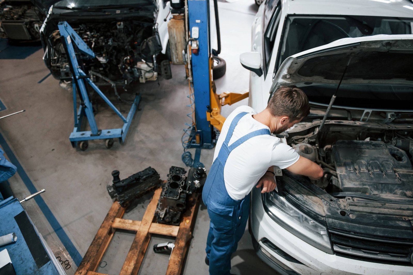 5 Signs Your Car Needs Auto Body Repairs in New Brunswick